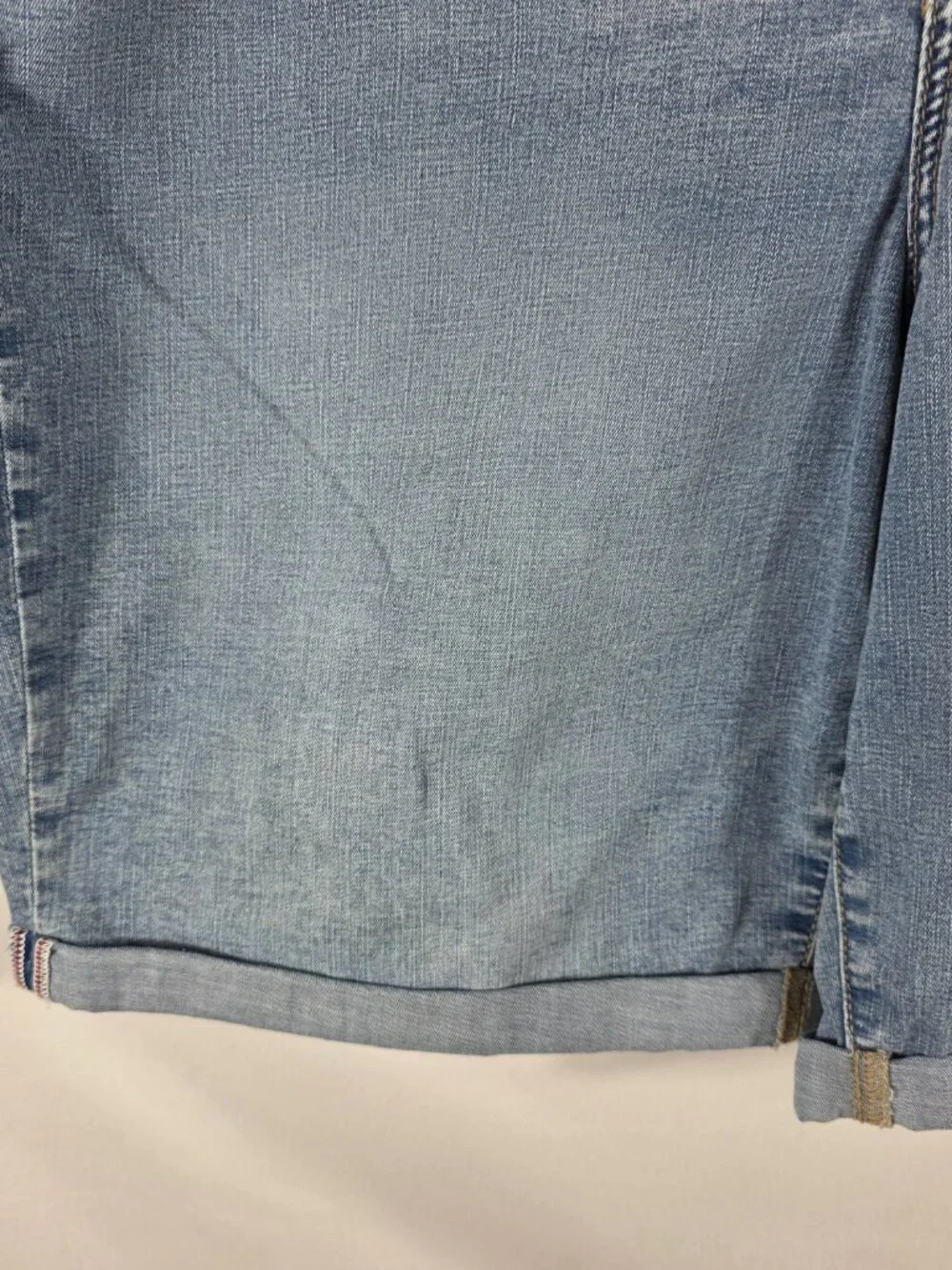 Torrid Perfect High Rise Bermuda Denim Jean Shorts Women's Size 22 Light Wash